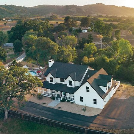 Wine Country Modern Farmhouse With Heated Pool, Hot Tub, Cybertruck Paso Robles Esterno foto